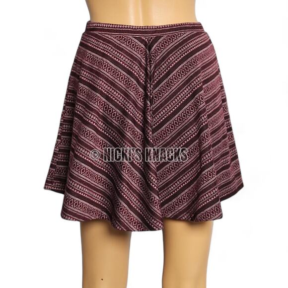 Burgundy Tribal Chevron Flare Mini Skirt Pull On Soft Knit Y2K Festival Size S - Picture 5 of 9